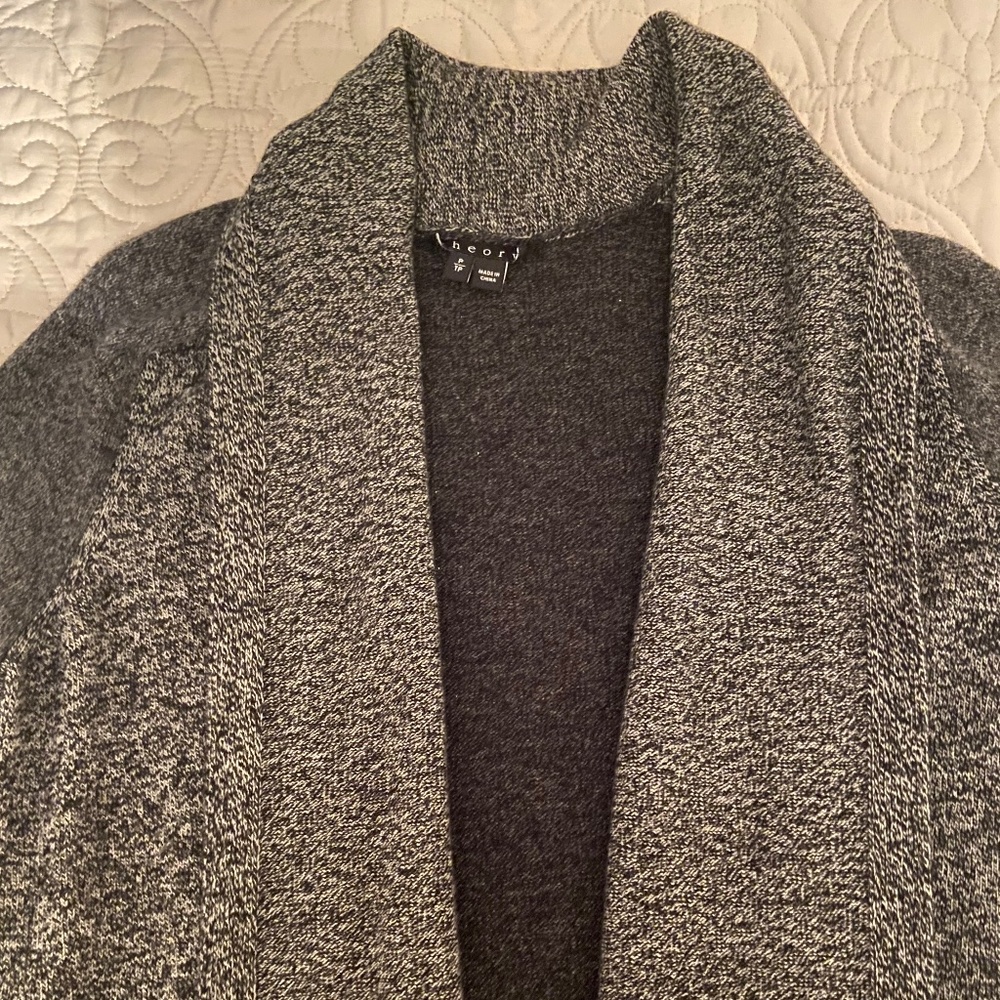Theory 100% cashmere gray cardigan